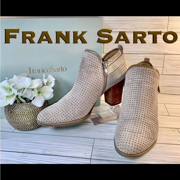 Franco Sarto Suede Dale 2 Perforated Tan Ankle Bootie Block Heel S:9.5 EUCw/Box - Picture 1 of 10